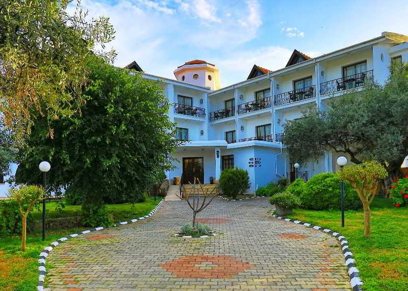 The Ship Inn Hotel Кирения Экстерьер фото